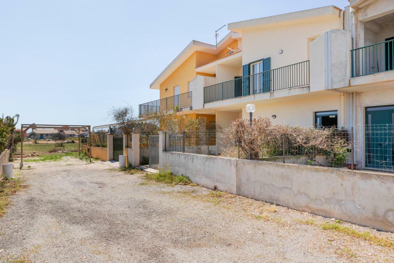 Focallo Seaside Holiday Flat Santa Maria Del Focallo Exterior photo